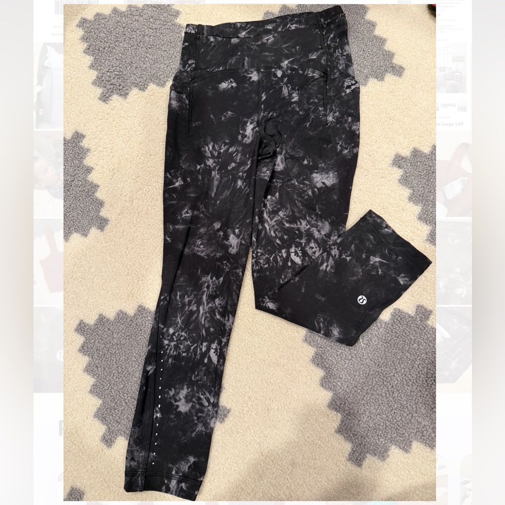 Lululemon high rise 25” leggings with pockets
